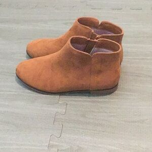 Girls, Cat and Jack, Tan Suede Ankle Boots